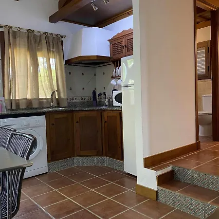 Holiday home Casita Con Jardin Privado Y Piscina Compartida *